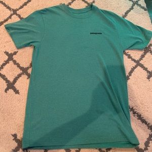 Green Patagonia t-shirt